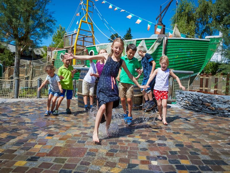 Paul's Playboat Europa-Park GmbH & Co Mack KG