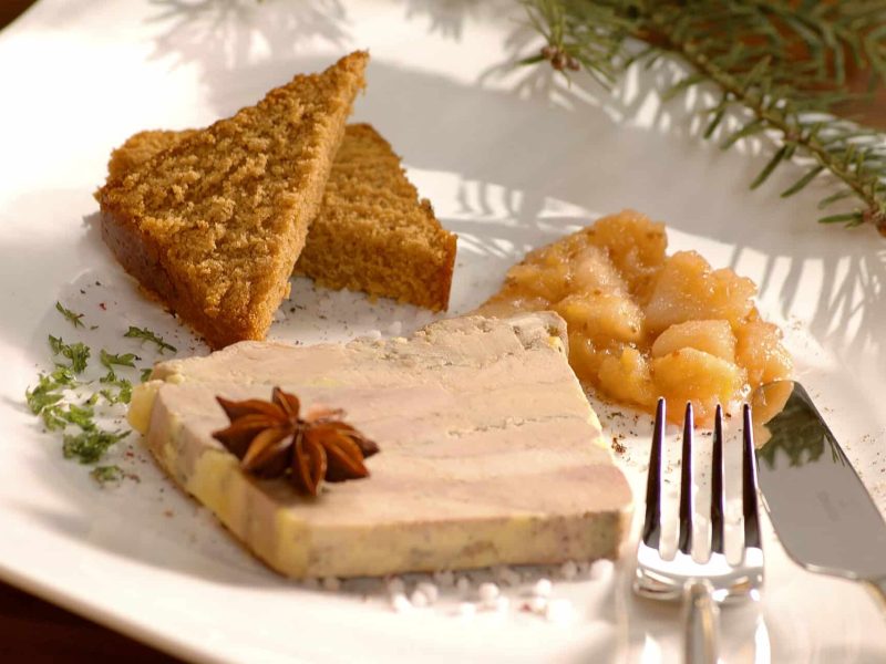 Assiette de foie gras et pain d'épices